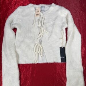 Melrose Cute Womens Cream Sweater Size Small NWT